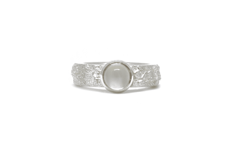 Wabi Sabi Frast silver ring with white moonstone